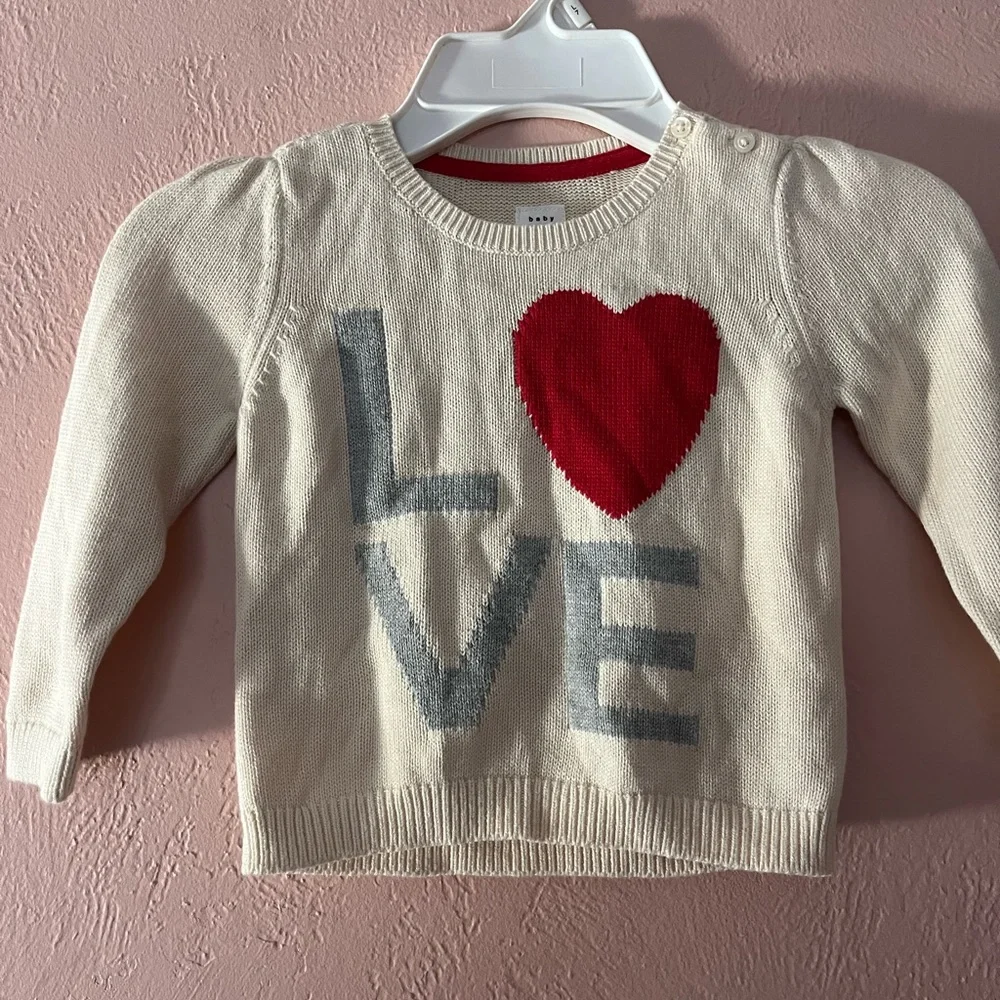 GAP Baby Infant LOVE HEART Sweater